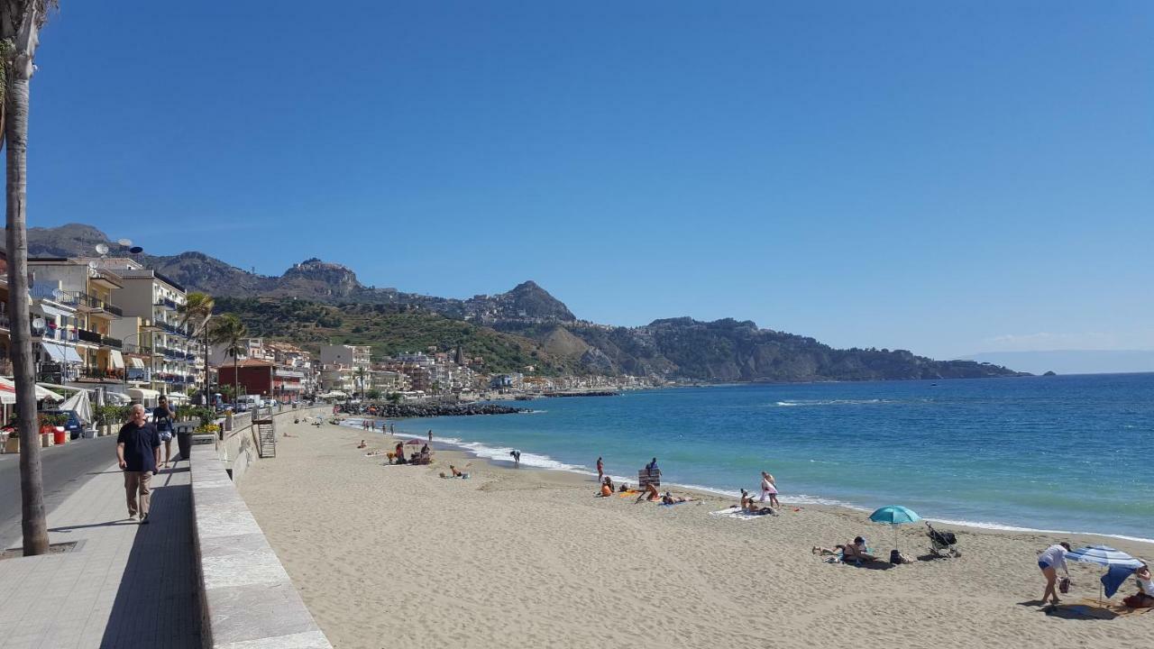 Casa Dany&Olga Appartement Giardini-Naxos Buitenkant foto