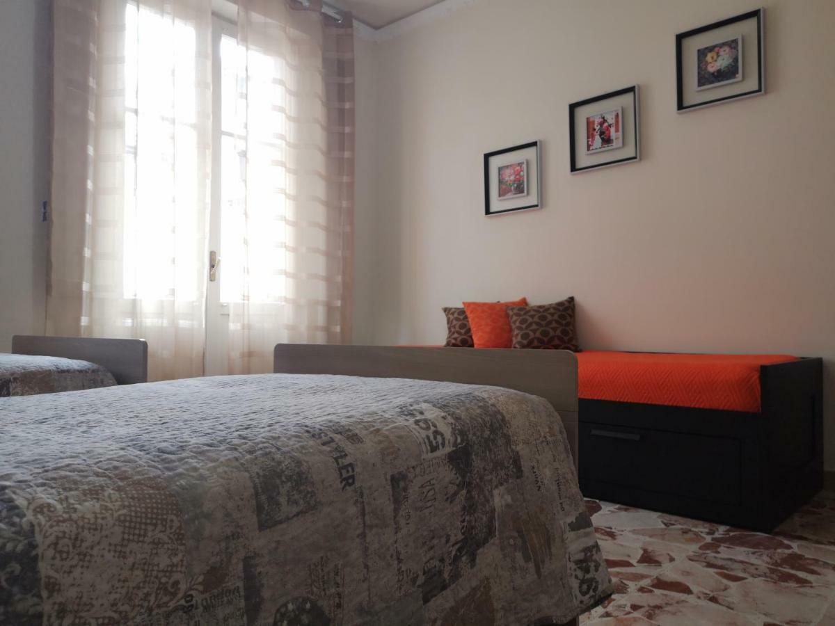 Casa Dany&Olga Appartement Giardini-Naxos Buitenkant foto