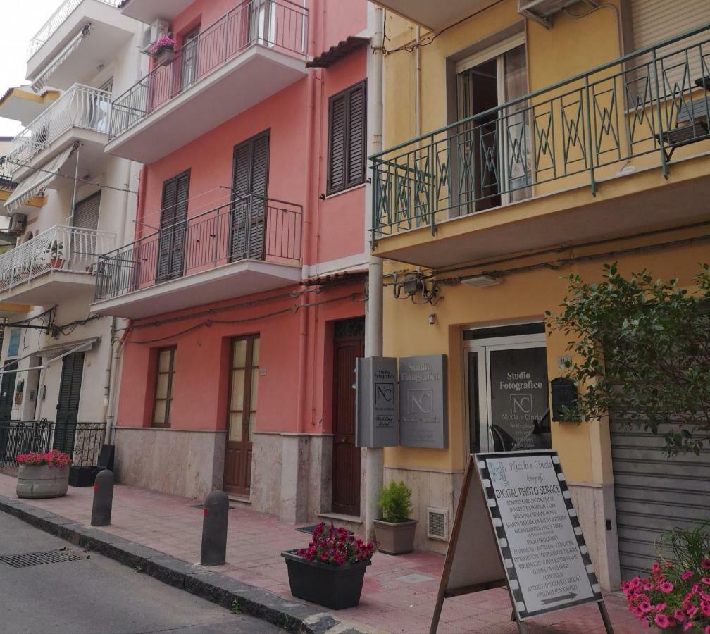 Casa Dany&Olga Appartement Giardini-Naxos Buitenkant foto